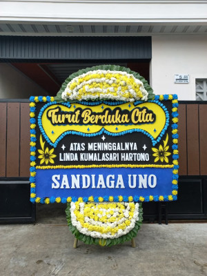 Papan Bunga Duka di Idi Tunong
